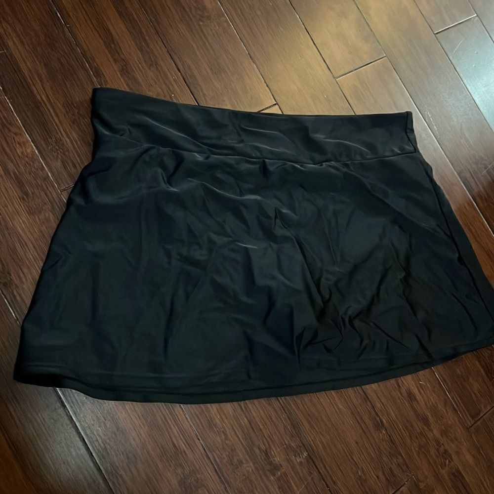 Black Spandex Tennis Skirt - Built in Underwear - Size Large - Never Worn